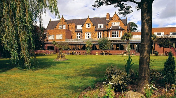 Brook Mollington Banastre Hotel & Spa Exterior