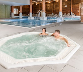 Bannatyne Kingsford Park Pool Jacuzzi